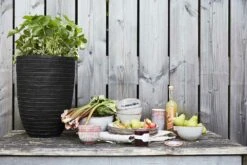 Voorkant -Elho Verkoop vaas elegant laag row nl 36x47 zwart bloempot 6 8